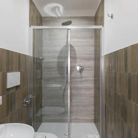 Charming Frattina - 2 Bathrooms New *