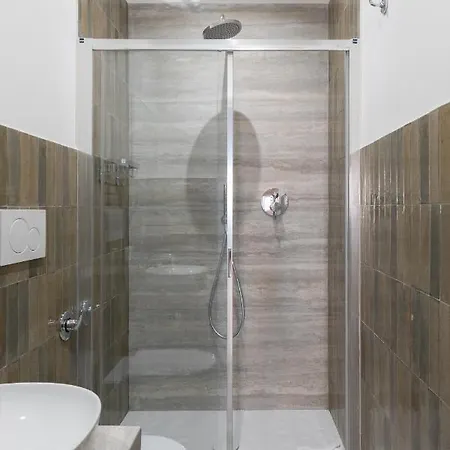 Charming Frattina - 2 Bathrooms New Apartment *