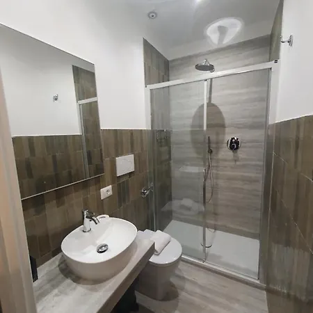 Charming Frattina - 2 Bathrooms New