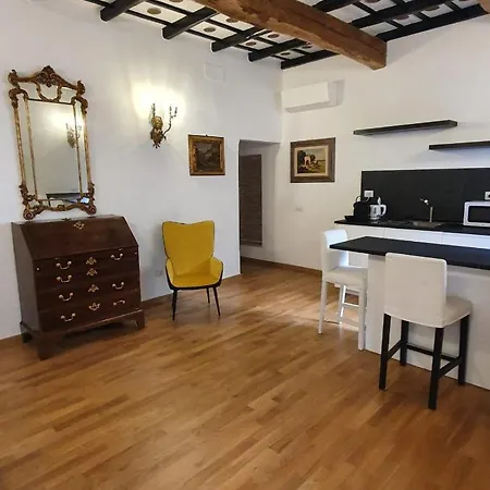 Charming Frattina - 2 Bathrooms New *